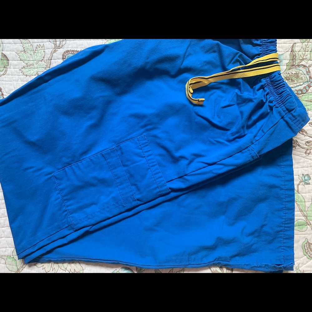 Scrub pants